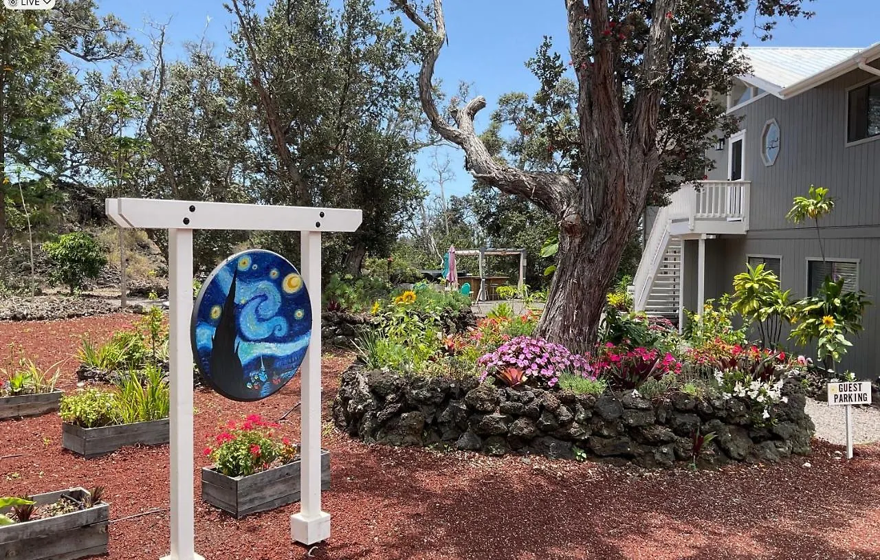 The Art Garden- Hibiscus Guesthouse Hawaiian Ocean View